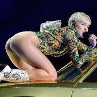 miley-cyrus-2015-vl-pictures-1