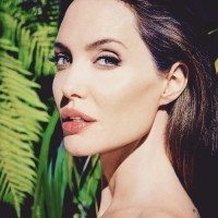 Angelina-Jolie-41