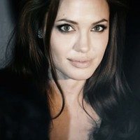 Angelina-Jolie-88