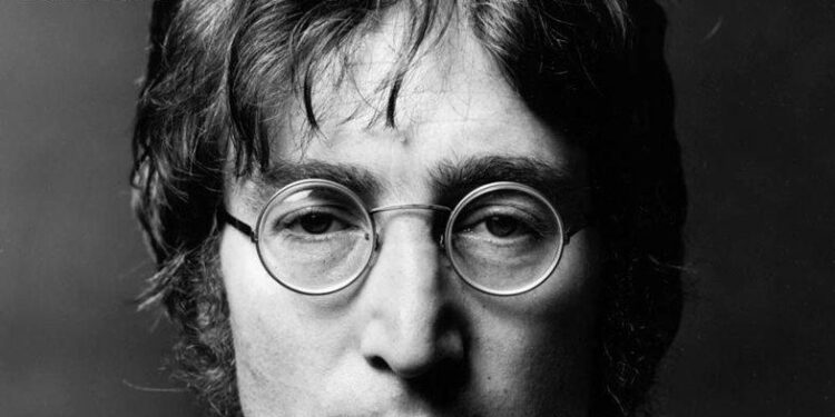 MaksatBilgi-com-Ekim-2015-Kapak-John-Lennon