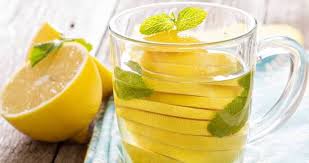 güne limonlu su içerek başlayın