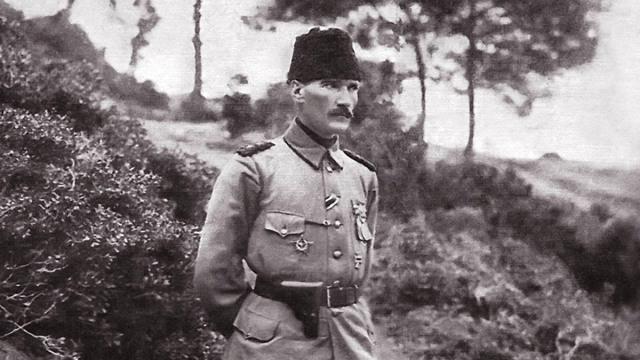 ataturk asker fotograflari