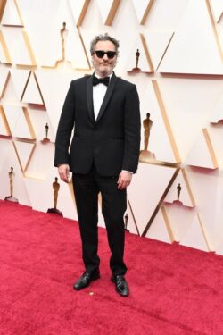 kirmizi hali 2020 oscar fotograf galeri Joaquin Pheonix 1