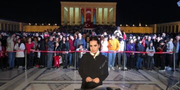 Nazlı Çelik Kimdir? 16 nazlı çelik 10