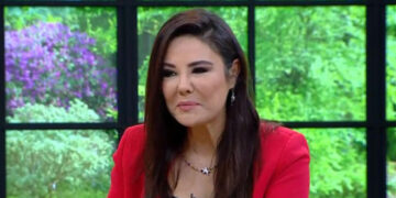 Esra Balamir Kimdir? 21 esra balamir 4