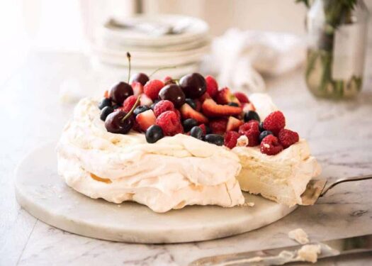 Pavlova Nedir, Tarifi, Nasıl Yapılır? (Videolu) 3 pavlova tarifi 5 685x489