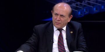 Burhan Kuzu Kimdir? 9 burhan kuzu 6