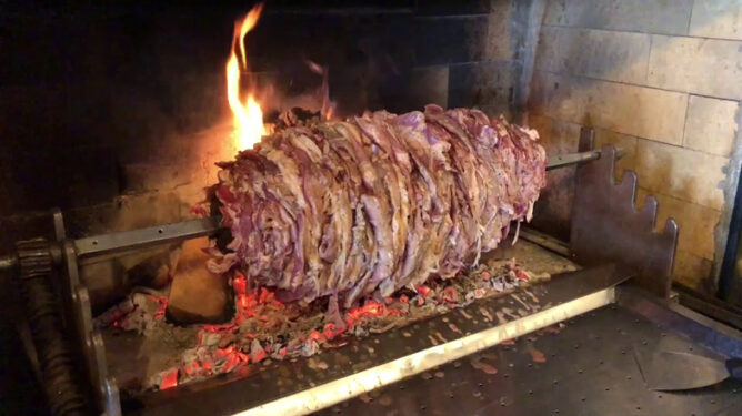 Cağ Kebabı Tarifi, Nasıl Yapılır? (Videolu) 2 cağ kebabı