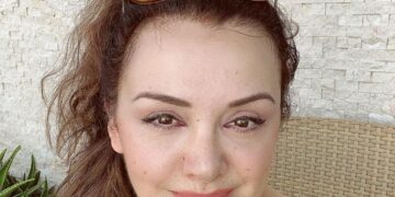 Esra Ceyhan Kimdir? 10 esra ceyhan 14