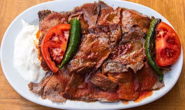 Bursa Mutfağının Yöresel Yemekleri 2 iskender kebap 685x408