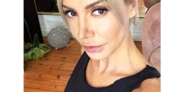Öykü Serter Kimdir? 30 oyku serter 25