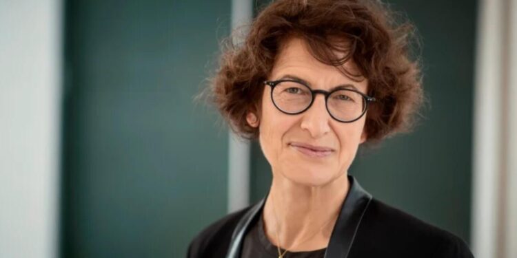 ozlem tureci one cikan
