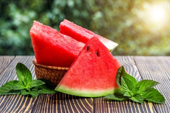 Ramazan’da Susuzluğa İyi Gelen 10 Besin 9 karpuz
