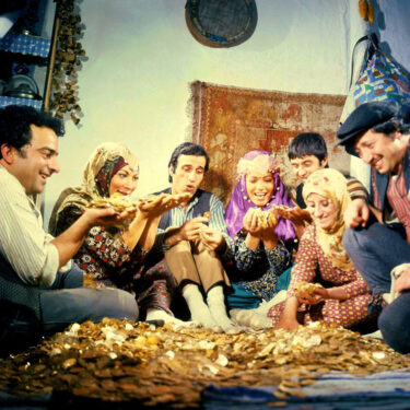 Köyden İndim Şehire Film Konusu ve Oyuncuları 3 Köyden İndim Şehire Film Konusu