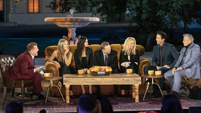 Friends Reunion Dizi Konusu Ve Oyuncular Maksatbilgi