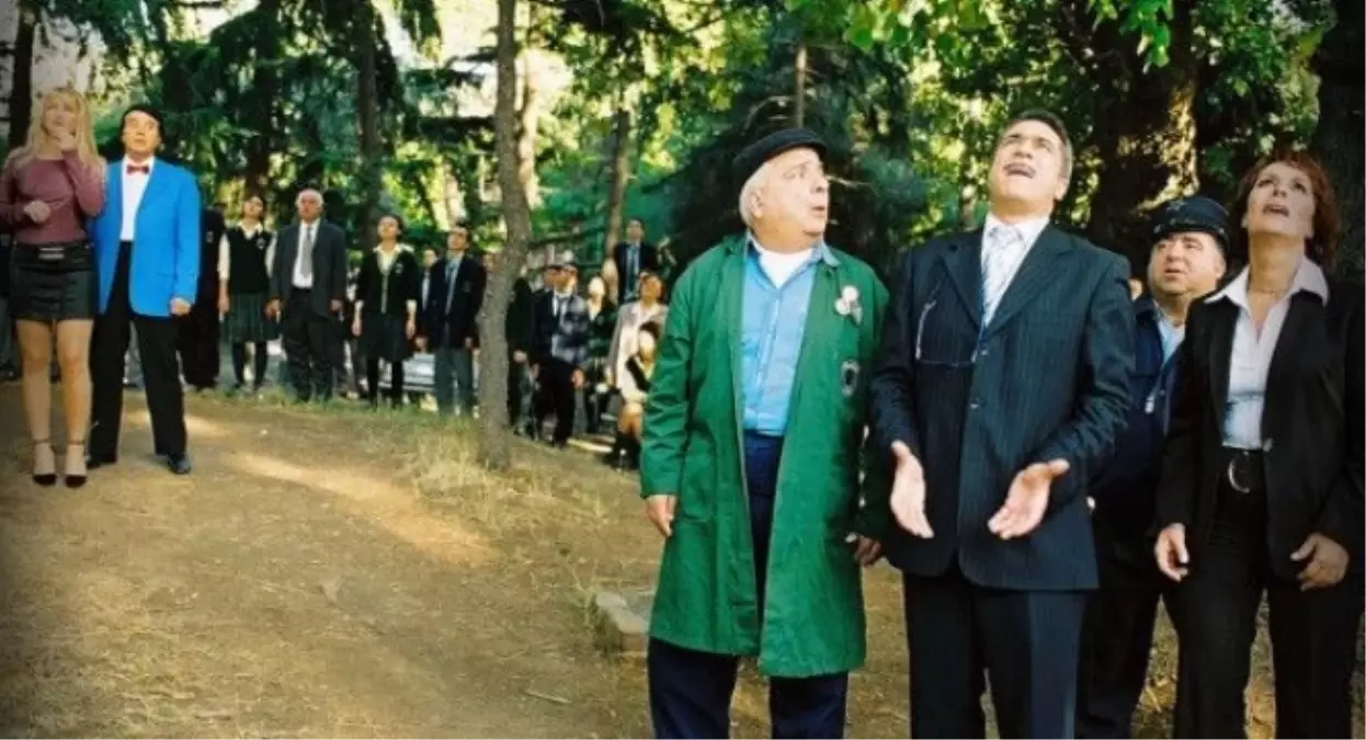 Hababam Sınıfı Merhaba Film Konusu ve Oyuncuları 3 hababam sinifi merhaba film konusu oyunculari 2