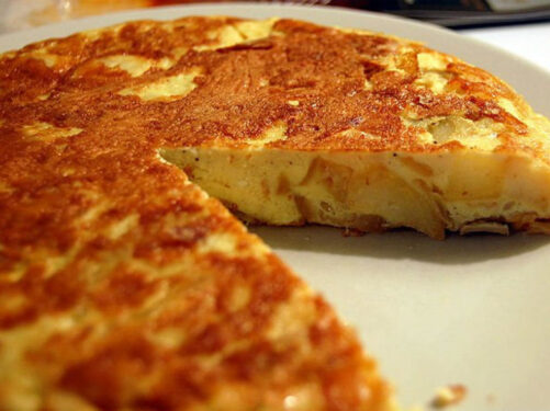 İspanyol Omleti (Tortilla de Patatas) Tarifi, Nasıl Yapılır? (Videolu) 4 İspanyol Omleti