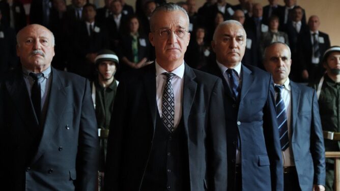 Elli Kelimelik Mektuplar Film Konusu ve Oyuncuları 4 Elli Kelimelik Mektuplar oyuncuları