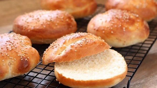 Hamburger Ekmeği Tarifi, Nasıl Yapılır? (Videolu) 3 Hamburger Ekmeği