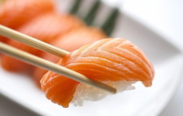 Nigiri Sushi Tarifi, Nasıl Yapılır? (Videolu) 4 nigiri sushi tarifi nasil yapilir3