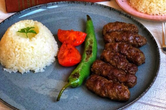 Tekirdağ Köfte Tarifi, Nasıl Yapılır? 3 Tekirdağ Köfte