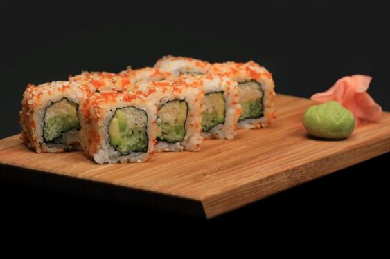 Uramaki Sushi Tarifi, Nasıl Yapılır? 3 Uramaki Sushi