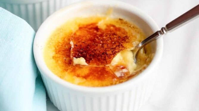 Creme Brulee (Krem Brüle) Tarifi, Nasıl Yapılır? (Videolu) 3 creme brulee