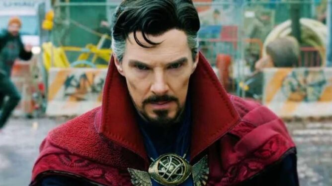 Doktor Strange: Çoklu Evren Çılgınlığında Konusu ve Oyuncuları 4 Doktor Strange: Çoklu Evren Çılgınlığında