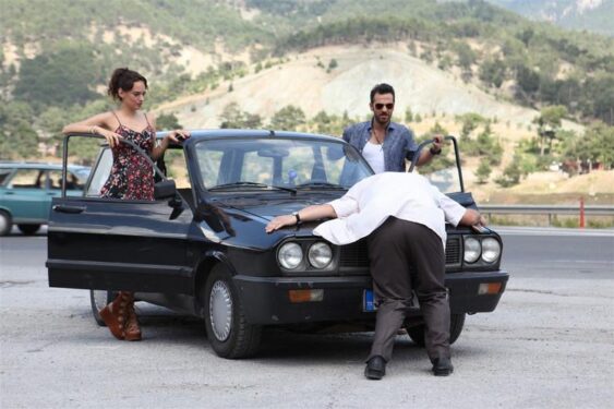 Kara Bela Film Konusu ve Oyuncuları 4 Kara Bela Film Konusu