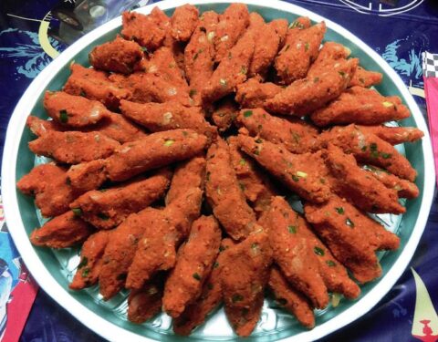 Mercimek Köftesi Tarifi, Nasıl Yapılır? (Videolu) 4 Mercimek Köftesi tarifi