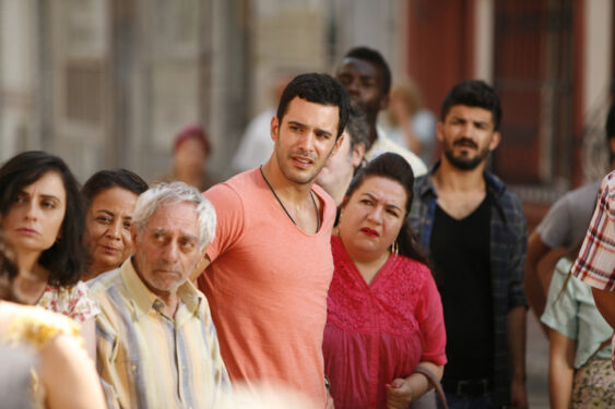 Deliha Film Konusu ve Oyuncuları 4 Deliha Film Konusu