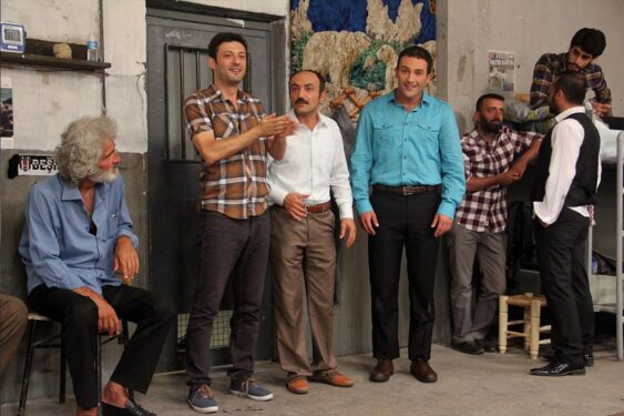 Dargın Kuzenler Filmi Konusu ve Oyuncuları 4 dargin kuzenler filmi konusu ve oyunculari3
