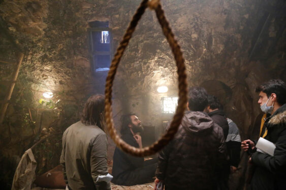 Mahlûkat Film Konusu ve Oyuncuları (18+) 4 Mahlûkat film konusu