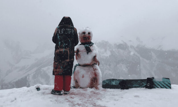 Ölümcül Snowboard Film Konusu ve Oyuncuları 4 Ölümcül Snowboard filmi