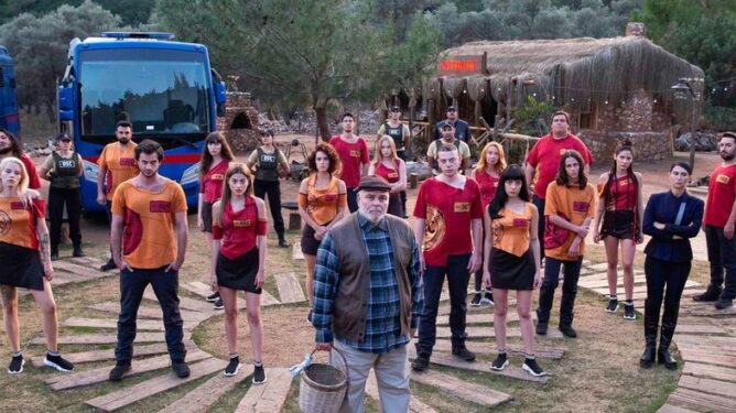Dijital Esaret Film Konusu ve Oyuncuları 3 Dijital Esaret oyuncuları