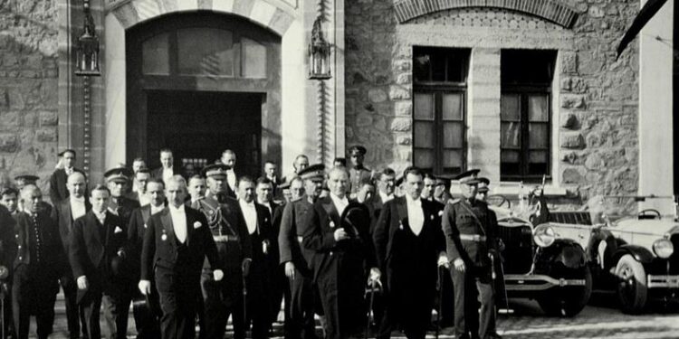 ataturk ilkeleri ve inkilaplari 1
