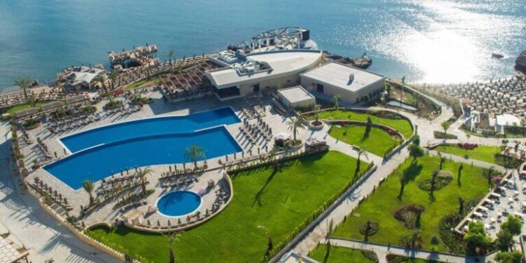 37 Lords Palace Hotel Spa 768x419 1