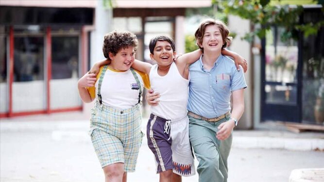 Mahalleden Arkadaşlar Filmi Konusu ve Oyuncuları 3 mahalleden arkadaslar filmi konusu ve oyunculari4