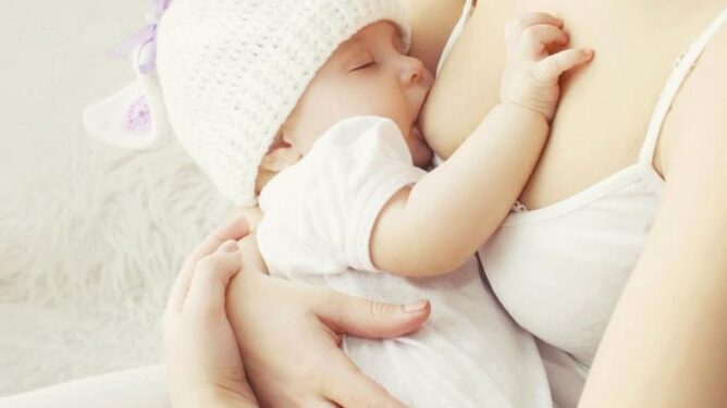 Bebeklerde Damak Düşmesi Nedir? Belirtileri ve Tedavi Yöntemleri Neler? 3 bebeklerde damak dusmesi nedir 4