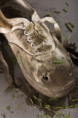 beyaz ayakkabi temizligi 10 adimda nasil yapilir 1