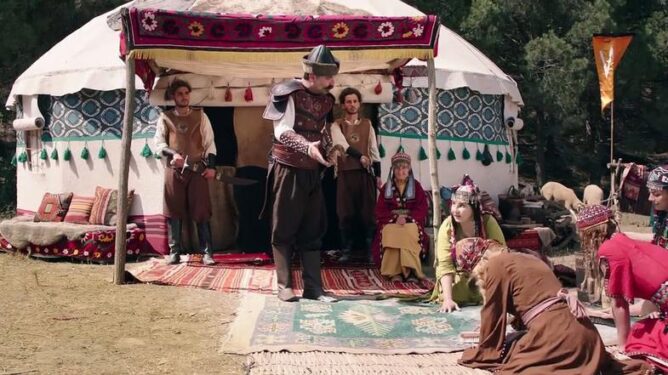 Salur Kazan: Zoraki Kahraman Film Konusu ve Oyuncuları 4 salur kazan zoraki kahraman filmi 4