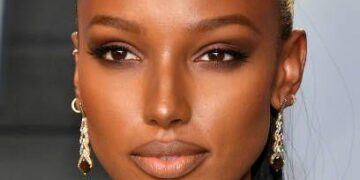 Jasmine Tookes kimdir 1
