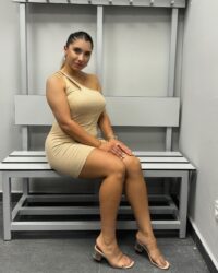 Elif Karaarslan Kimdir? - MaksatBilgi
