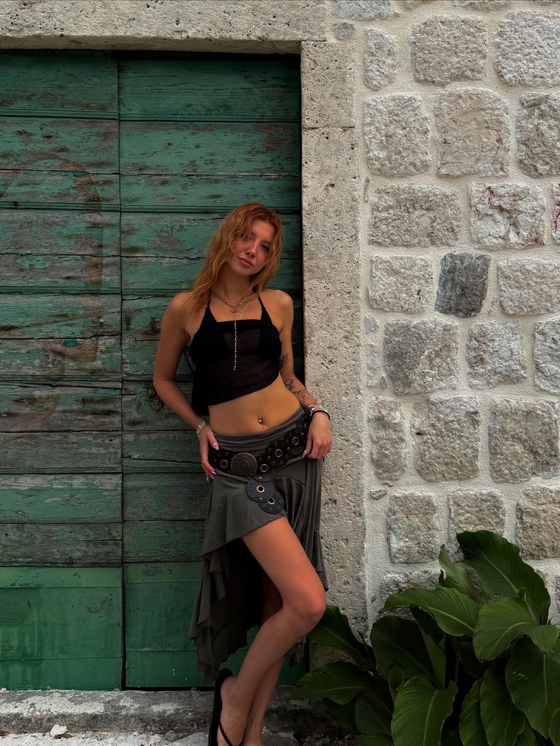 Mina Solak Kimdir? 3 mina solak kimdir 3