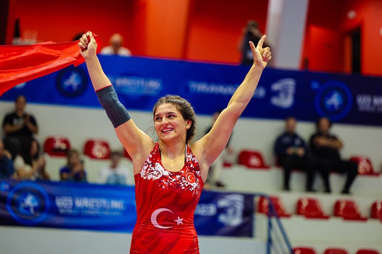 Nesrin Baş Kimdir? 5 nesrin bas kimdir 3