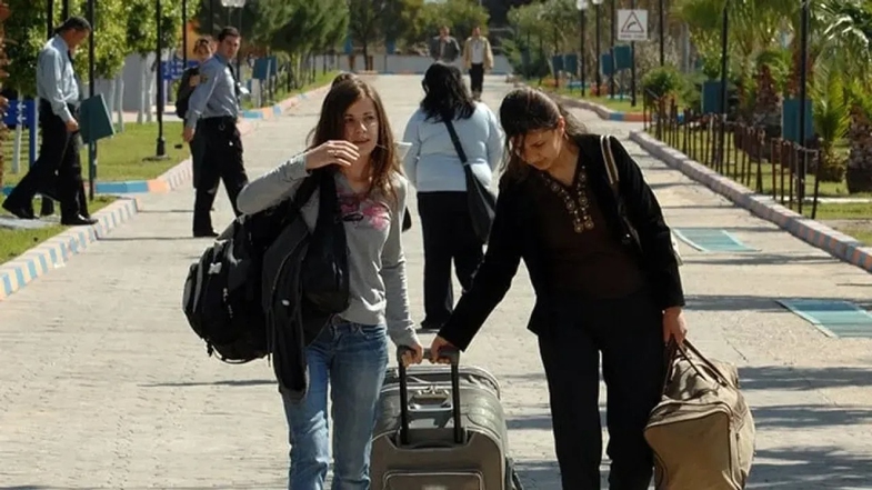 Türkiye'de Üniversite Okumak Ne Kadar Zor? Üniversitelerin Öğrenci Sayıları (2025 Verileri) 2 Türkiye'de Üniversite Okumak