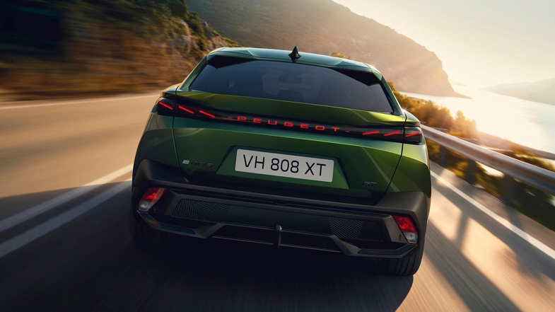 2026 Peugeot 408 Tasarımı ve Teknik Özellikleri 3 2026 peugeot 408 3
