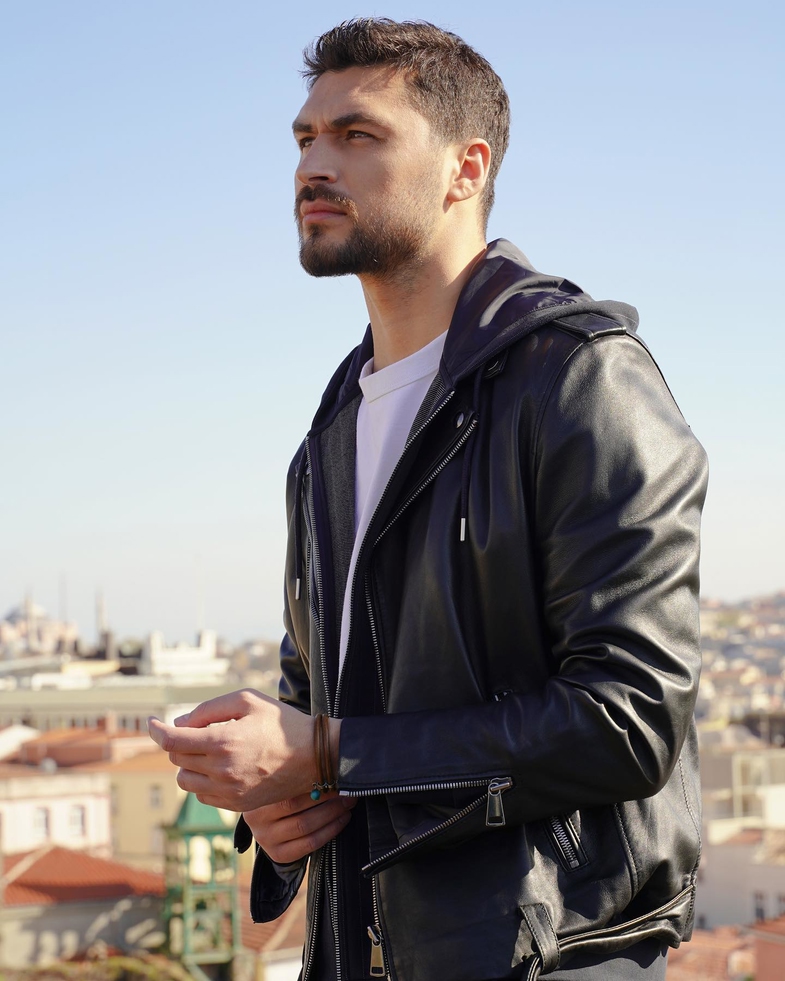Emre Dinler Kimdir? 3 emre dinler kimdir 4