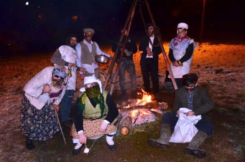 Karadeniz'in Yılbaşı Kutlaması: Kalandar Gecesi Nedir? 2 Kalandar Gecesi
