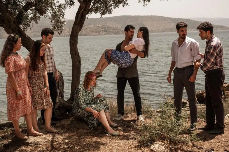 Kuşaklılar Film Konusu ve Oyuncuları 3 kusaklilar filmi 2
